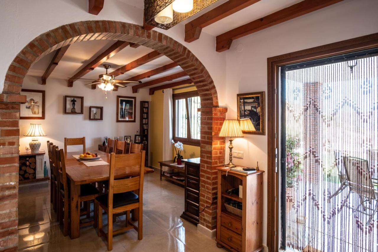 Casa Las Torres B&B Iznate Exterior foto