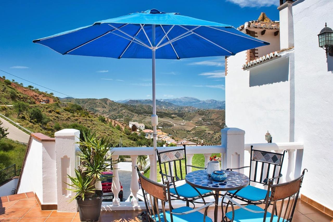 Casa Las Torres B&B Iznate Exterior foto